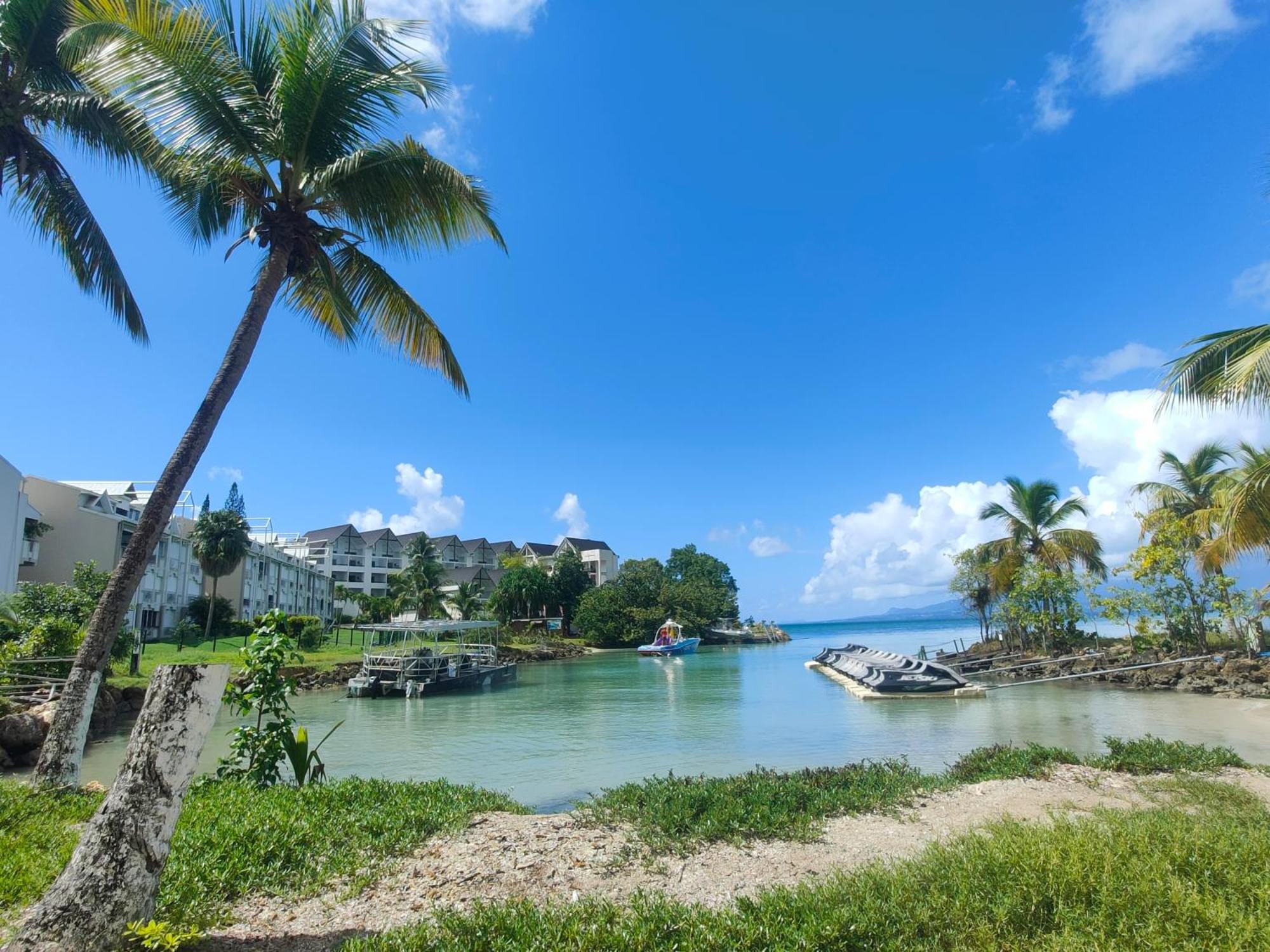 Studio Vue Mer, Pieds Dans L'Eau Le Gosier  Exterior photo
